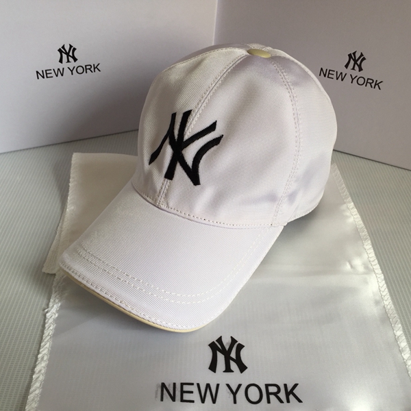 ブランド帽子正面デザイン